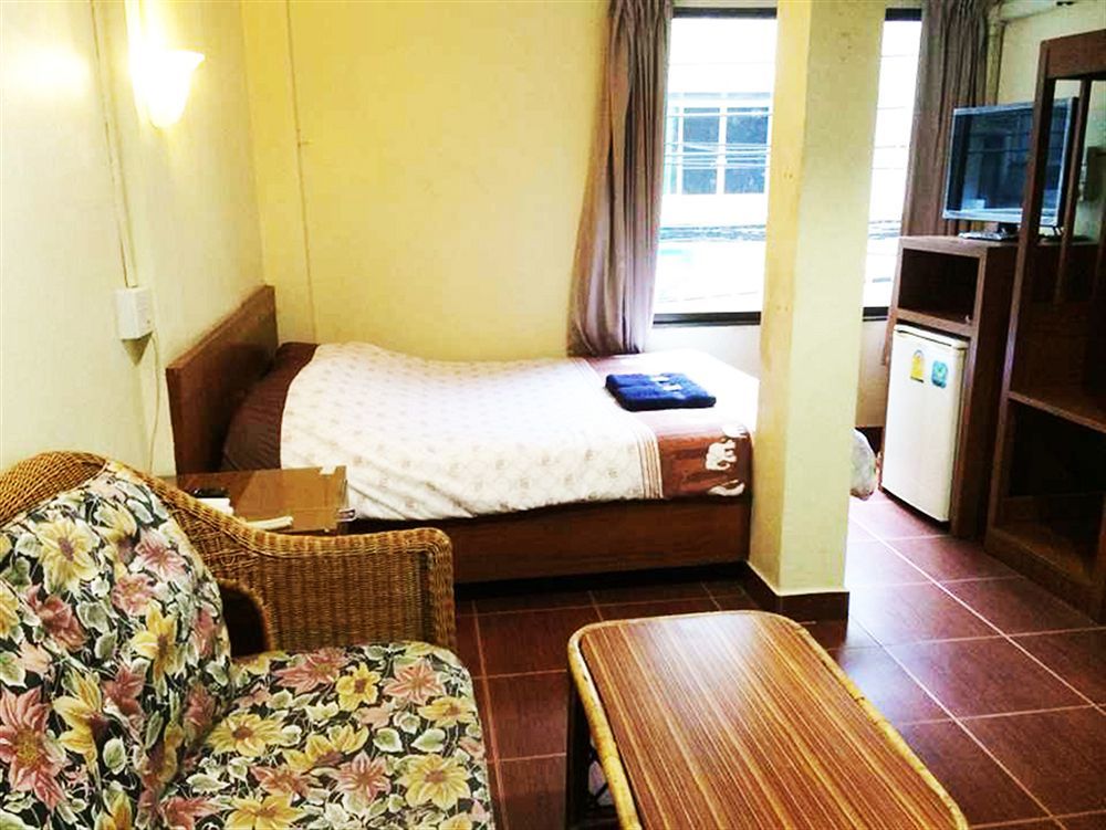 Orchid Place Бангкок Экстерьер фото